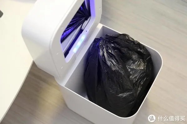 智能垃圾桶真的那么好用吗?第一次用感觉被种草了!