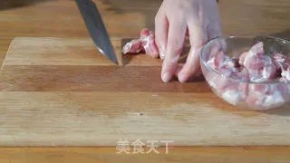 莲子瘦肉汤