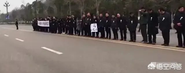 1月20日四川威远县消防战士吴俊寰救火时牺牲,如何看待和平时期的消防兵?