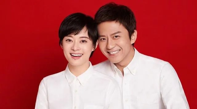 邓超晒照片庆祝结婚九周年,保持爱情稳定的秘诀是什么?
