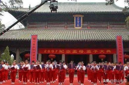孟子和荀子的政治思想的当代意义