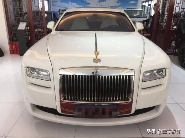 如果买一辆二手的劳斯莱斯在三线城市跑婚车,多久能回本?