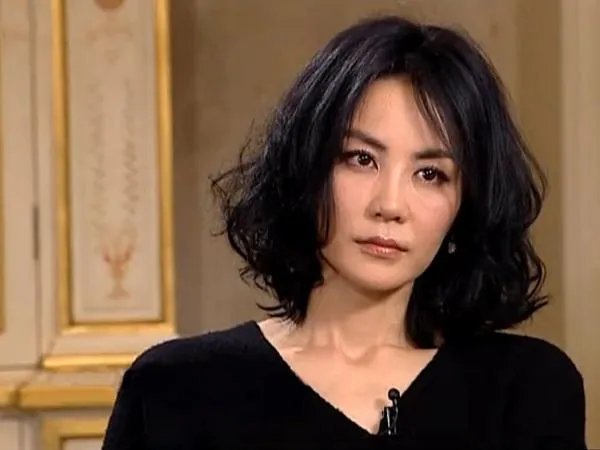 不愧是首富之子王思聪科普王菲“天价”门票内幕,比金星都敢说,你怎么看?