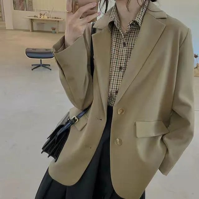 能否推荐些平价小西装店铺?