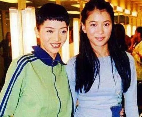 梅艳芳去世17周年，袁咏仪坚持发文悼念，她们的关系有那么好吗？