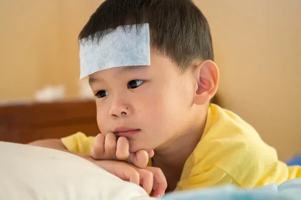 新型冠状病毒肺炎患者最小30小时,孩子发烧咳嗽该如何处理?