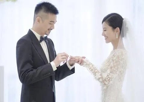 吴中天给杨子姗做9周年视频,你有一个将你放心上的人吗?
