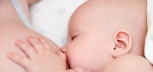 哺乳期间如何防治涨奶与堵奶？
