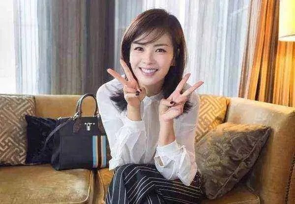 王珂到底在做什么生意,为什么两次欠下巨额债务?