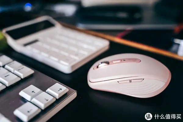 好物评测分享 篇五：罗技MX Anywhere 3无线鼠标测评，颜值轻柔性能超强，丝滑的电磁滚轮，适合办公的小助手