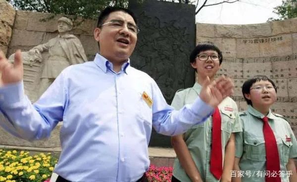 狂捐20亿,以高调做慈善示人的陈光标,如今为何跑去老家帮父母务农?