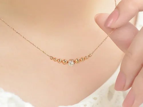 情人节送什么礼物给老婆 五类礼物促进夫妻感情