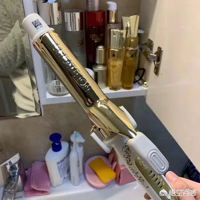 每次去做造型感觉都很好看,想知道理发师一般都会用什么牌子的卷发棒啊?