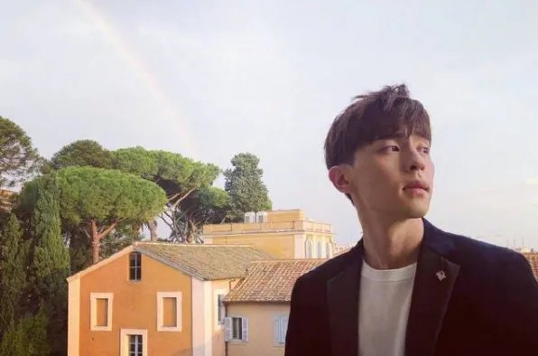 韩国男明星都是单眼皮，这样的男孩子有什么魅力，你喜欢吗？