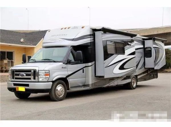 福特e450豪华型房车 什么本能开