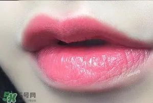 兰蔻菁纯唇膏114试色 兰蔻菁纯唇膏114试色图