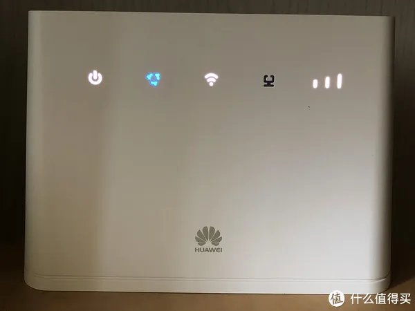 免布线畅享自由:华为4G路由2 全4G无线路由 拆解测评