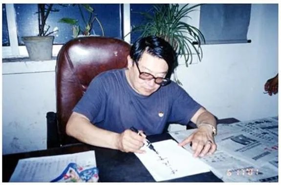 岳云鹏的搭档孙越的师父是谁？