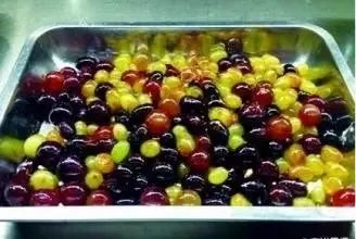为什么大学食堂会出一些很怪的菜？