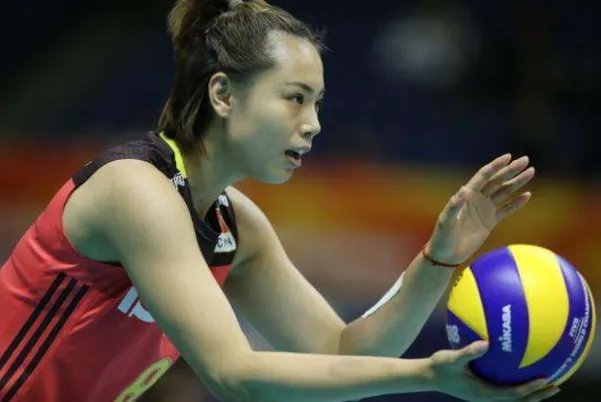 为什么至今无人可以取代曾春蕾在中国女排中的地位?