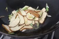 攸县香干炒肉的做法