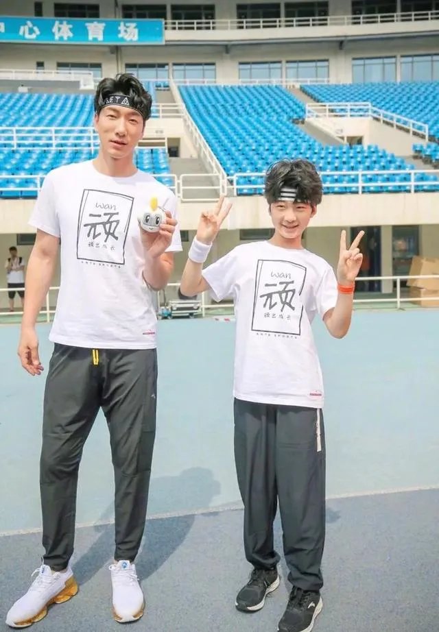 张亮的儿子天天如今长的怎样了?