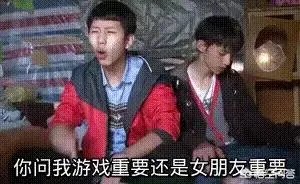 《英雄联盟》余霜直播爆料，Rookie女友是美女主持小钰，网友热议破案了，你怎么看？