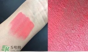 兰蔻菁纯唇膏114试色 兰蔻菁纯唇膏114试色图