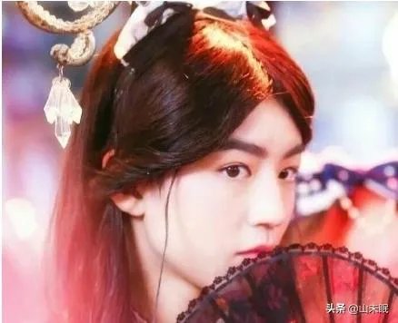 有哪些男明星的女装扮相很惊艳?