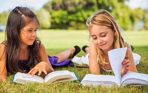 委员建议取消英语中小学主科地位,你赞成这一说法吗?