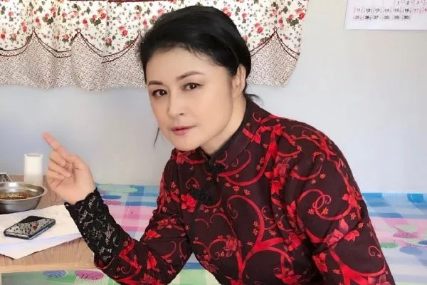 《乡爱》女演员现状：于月仙车祸去世，最漂亮的她却成单亲妈妈，她是谁？