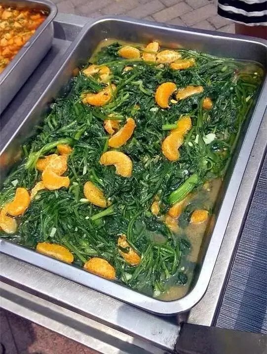 为什么大学食堂会出一些很怪的菜？