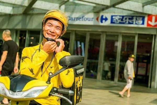 男子多次偷外卖被抓,外卖被偷,骑手会受怎样的连累?