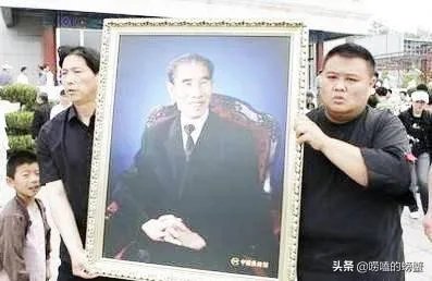 岳云鹏的搭档孙越的师父是谁？