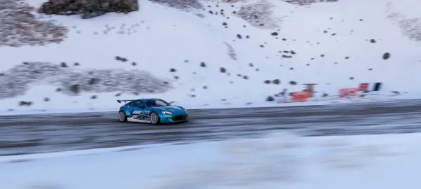 《极限竞速地平线4》丰田GT86炫彩蓝涂装
