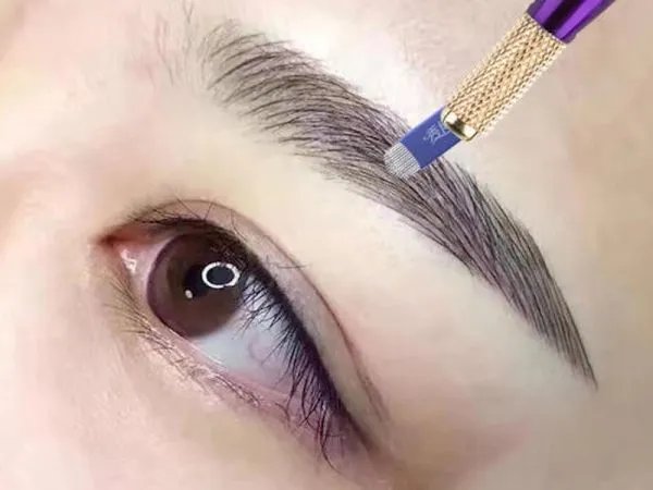 纹眉和绣眉哪个好?有什么区别?