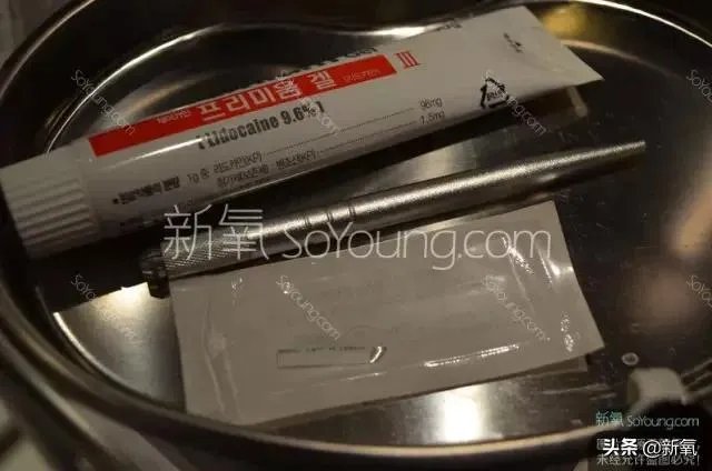 有哪些明星的机场素颜照其实是“伪素颜”?怎么做到的?