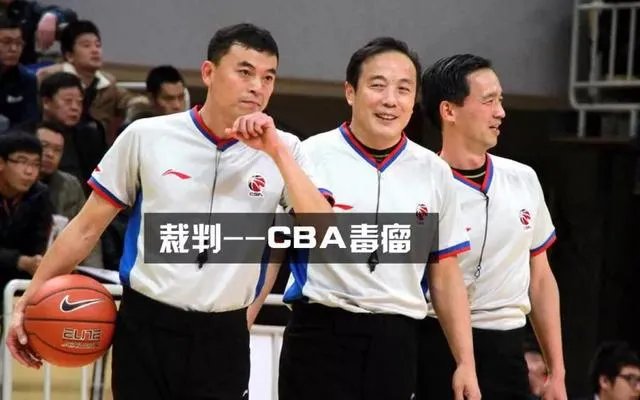 CBA总决赛第三场辽宁对阵广厦中,镜头出现李春江时出现个人原因1是什么意思?