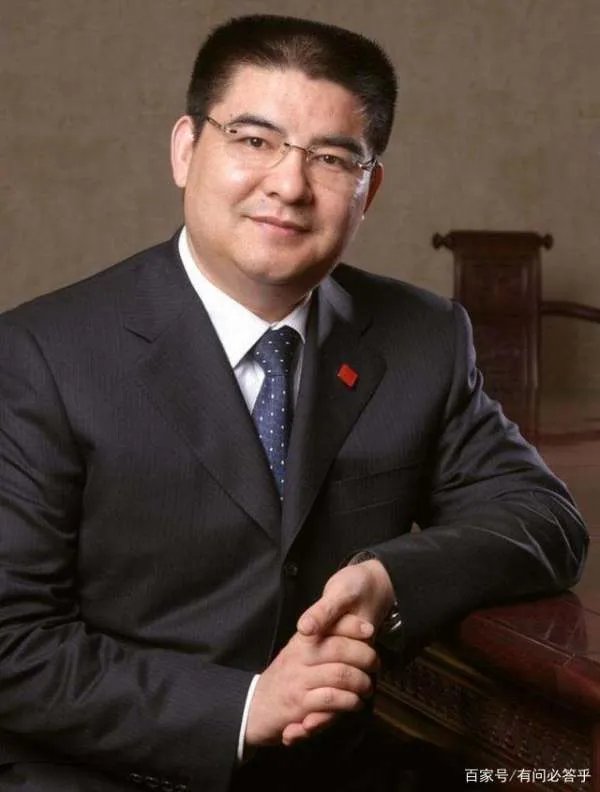 狂捐20亿，以高调做慈善示人的陈光标，如今为何跑去老家帮父母务农？