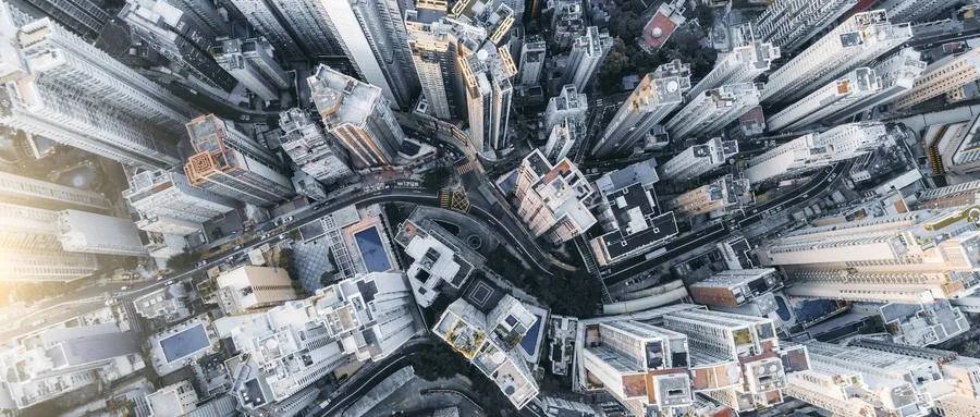 一边大佬建议尽快放开三胎,一边房价进入“万”元时代,你咋看?