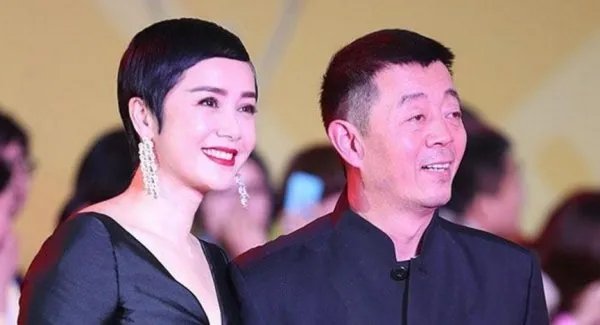 蒋雯丽和顾长卫早已貌合神离，他们为何一直不离婚？