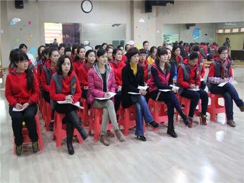 济南卓雅·大风车幼儿园的硬件师资