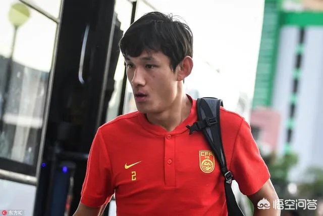 足协出罚单,王燊超因为手链事件被禁入国家队一年,你怎么看?