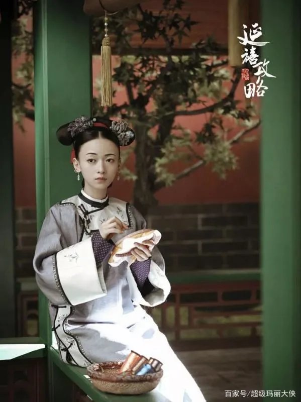 看到谭松韵,吴谨言是否因为拒演《锦衣之下》而感到后悔?