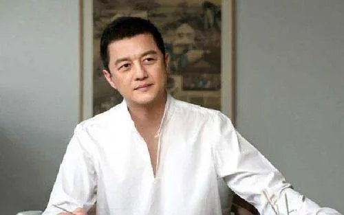 李亚鹏4000万欠债案重审，该案件具体有何细节？