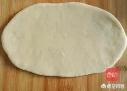 外面有一层薄皮、里面有夹心,然后两边还有肉松的一种面包,是什么面包呢?怎么做比较好吃,特别想吃?