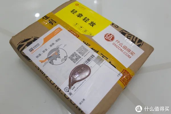 免布线畅享自由:华为4G路由2 全4G无线路由 拆解测评