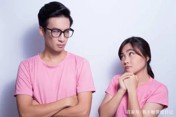 同居3年，我去见准公婆，婆婆给了见面礼，吃完饭我就报了警，我错了吗？