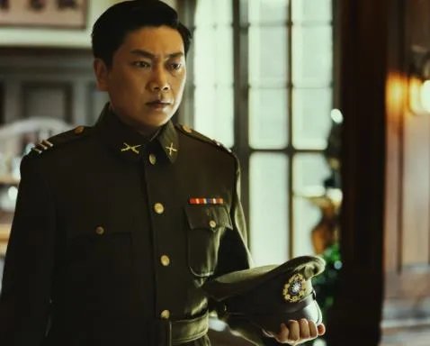 任正非说觉醒年代一定要看,电视剧觉醒年代邹将军是谁
