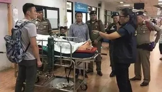 “泰国坠崖孕妇”直播带货被骂惨，受害人就不配直播带货来谋生吗？